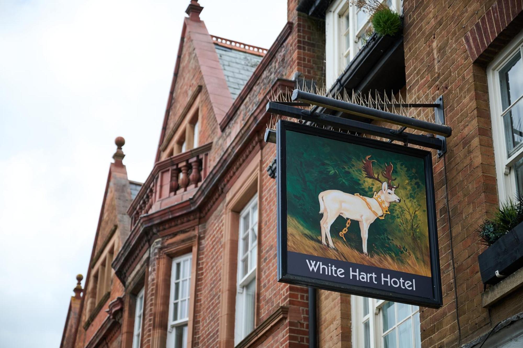 White Hart, Newmarket By Marston'S Inns Buitenkant foto