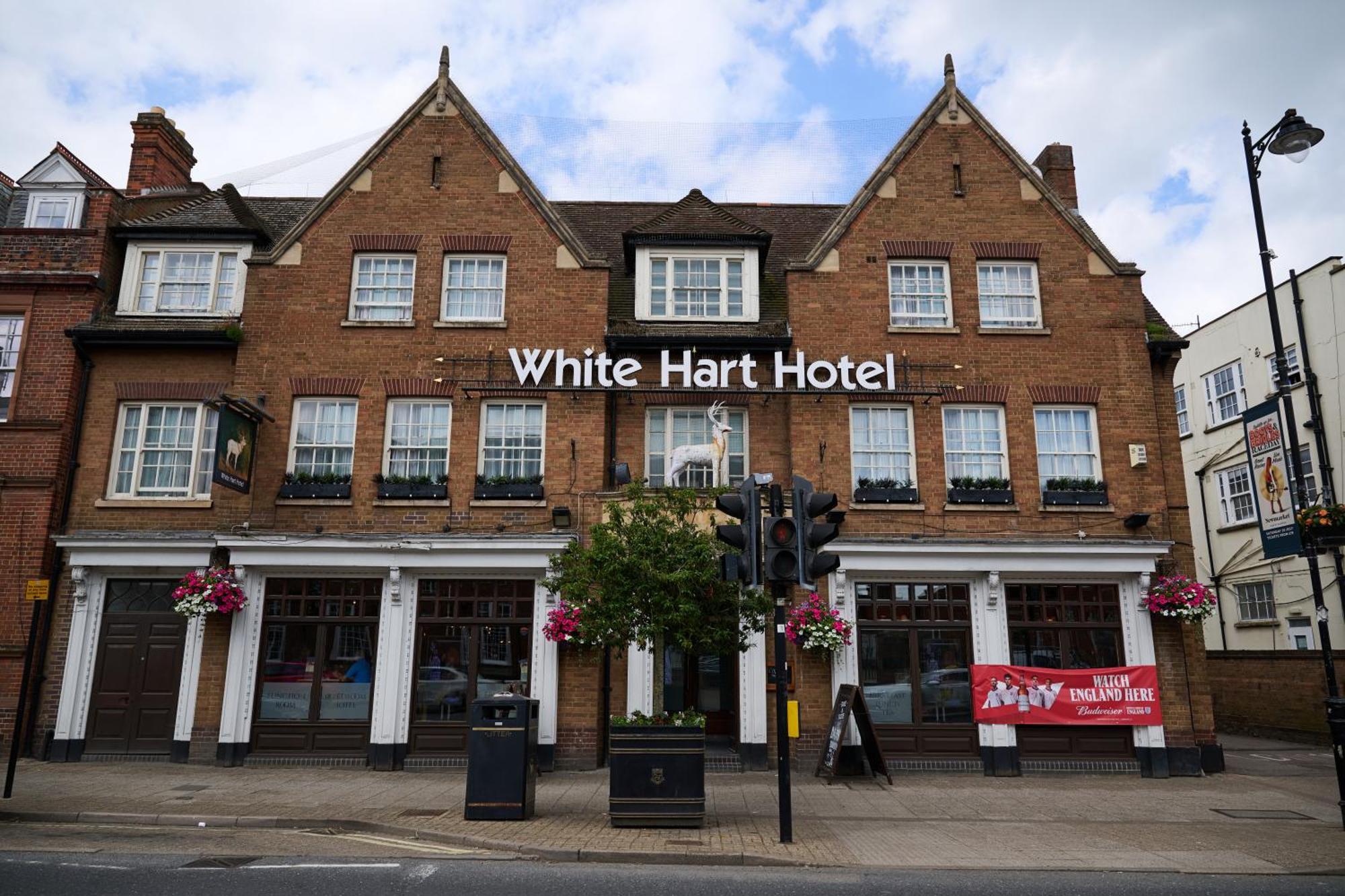 White Hart, Newmarket By Marston'S Inns Buitenkant foto